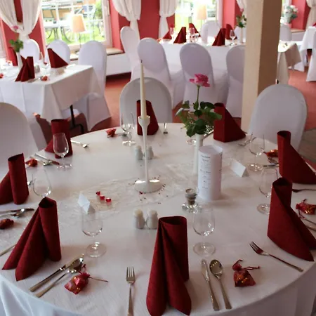 Im Wiesengrund Hotel 3*