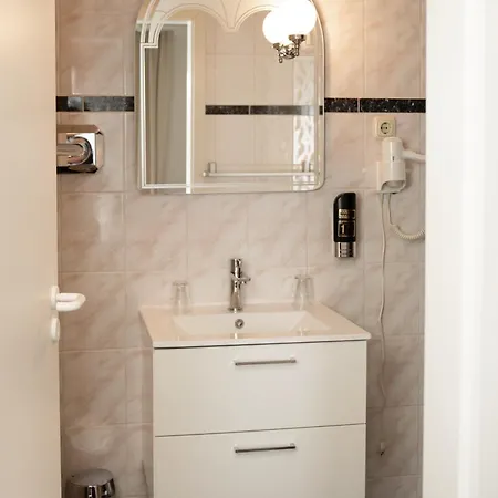 Im Wiesengrund Hotel Lalendorf