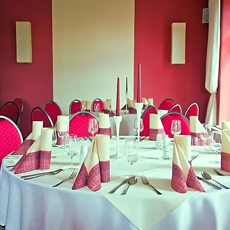 Im Wiesengrund Hotel 3*