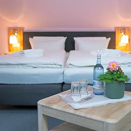 Im Wiesengrund Hotel Lalendorf