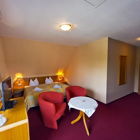 Im Wiesengrund Hotel 3*