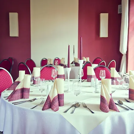 Hotel Im Wiesengrund 3*